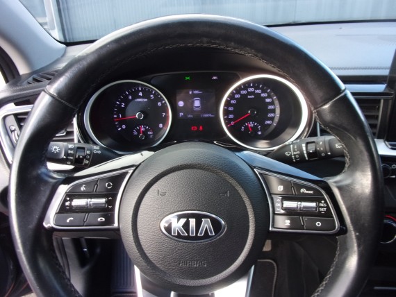 KIA CEE'D KIA CEE'D SW GRISE-010.jpg